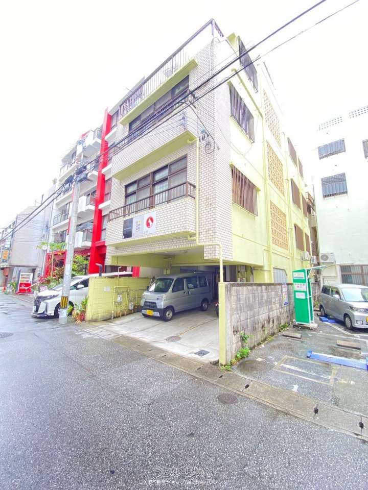 お得❹100c２７０００円　　走行します。　那覇市銘苅２２１－１．久松マンション１０１。 ロクマルカン 1階号 / 那覇市前島2丁目 / 36.72m² / 11.1坪 / 1階