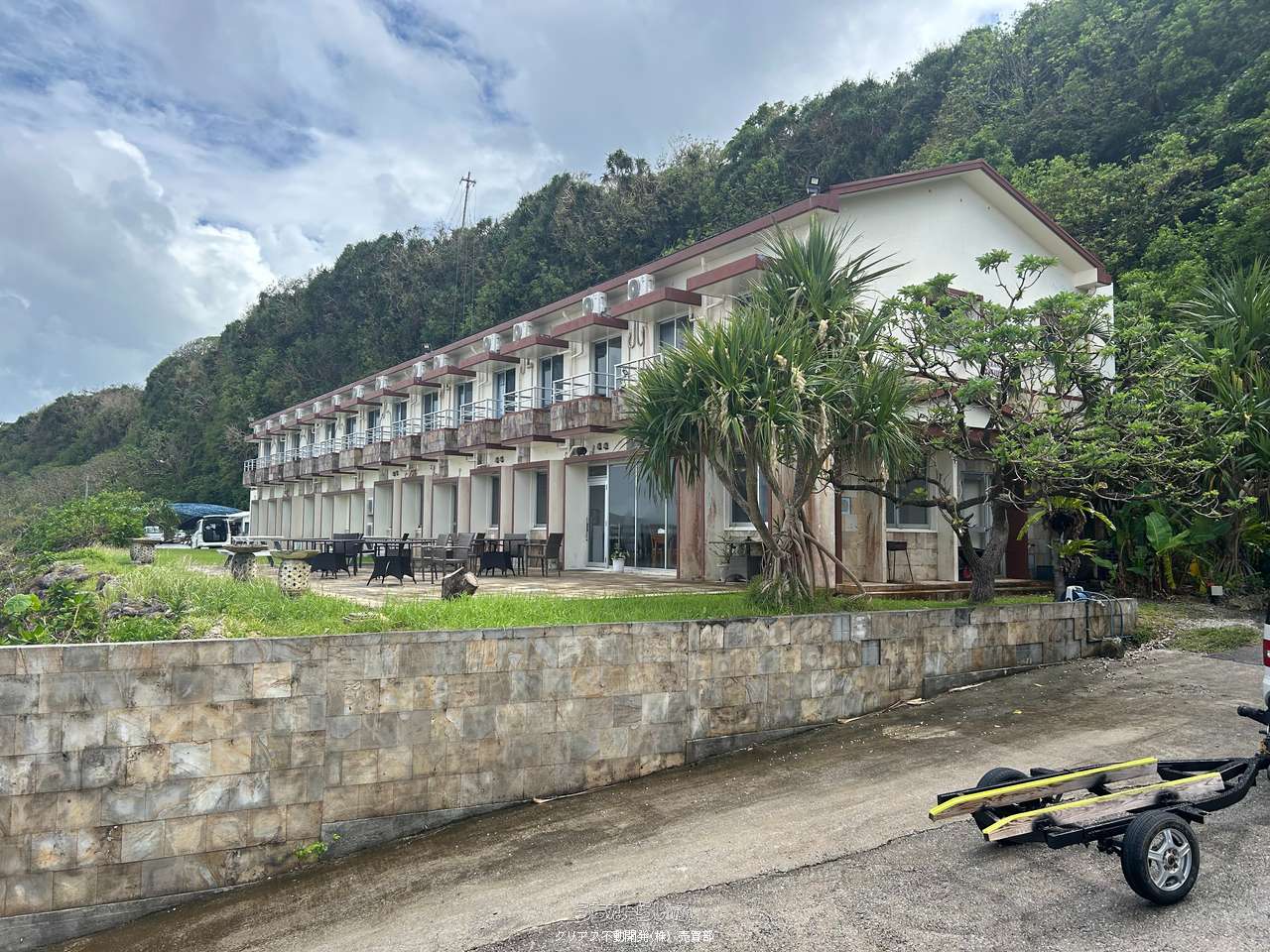 今帰仁村仲宗根 / 23948m² / 7244.27坪 / 6億円の売買土地 | 沖縄の