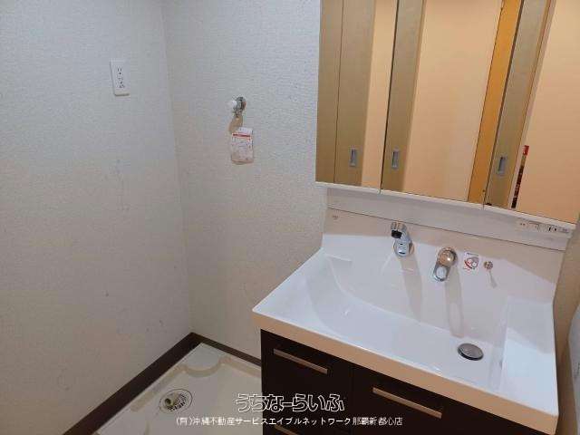 グランドコートじっちゃく 605号 / 浦添市勢理客1丁目 / 1K / 6階