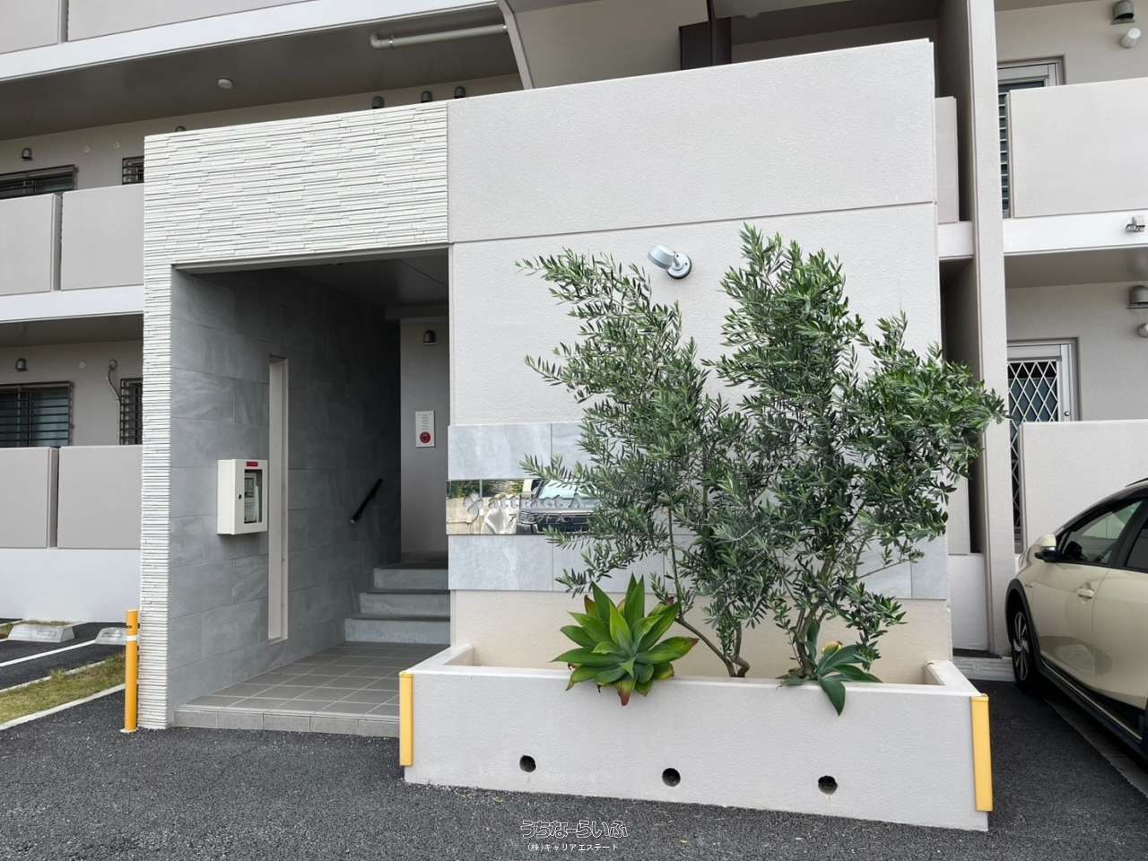 【GUEST】汎用アパート・マンションセット アトラクトA 205号 / 八重瀬町新城 / 2LDK / 2階 / 6.8万円の賃貸