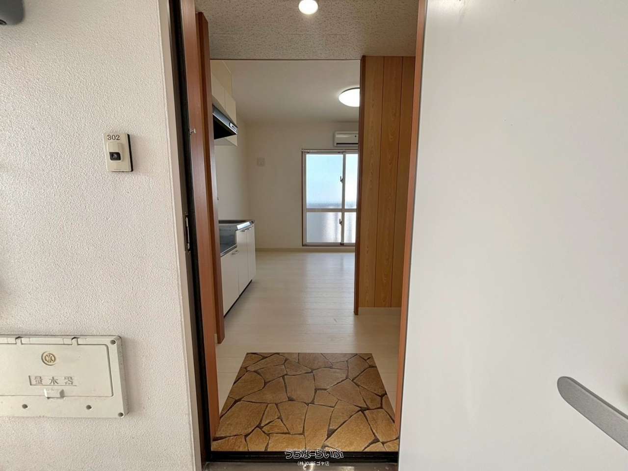 サンライフ嘉手納 302号 / 嘉手納町水釜 / 1ルーム / 3階 / 3.8万円の