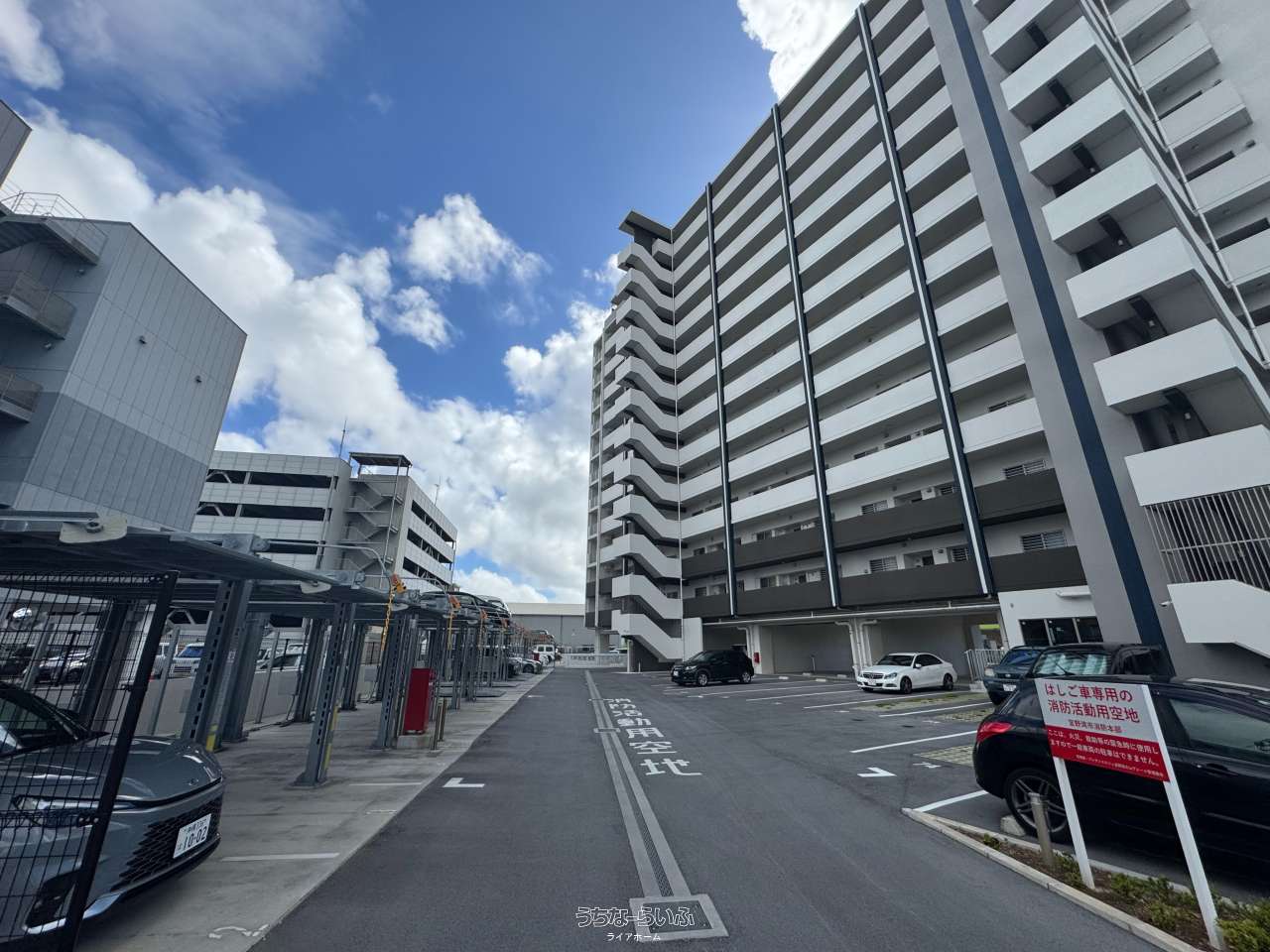 プレサンスロジェ宜野湾大山ヴォール / 宜野湾市大山7丁目 / 77.27m²