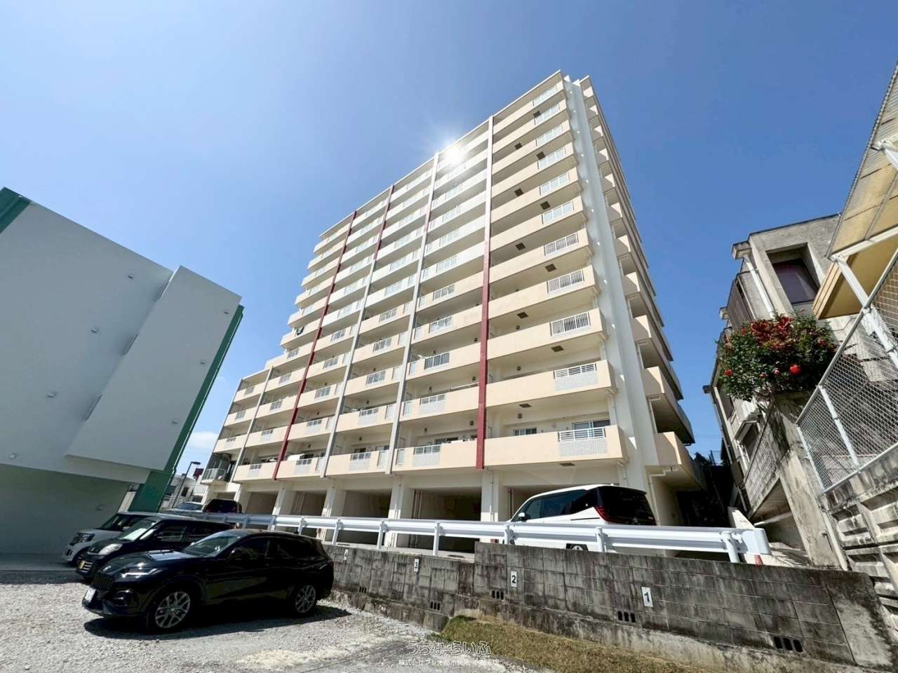 プレサンスロジェ宜野湾レーヴ 70-号 / 宜野湾市佐真下 / 67.31m²
