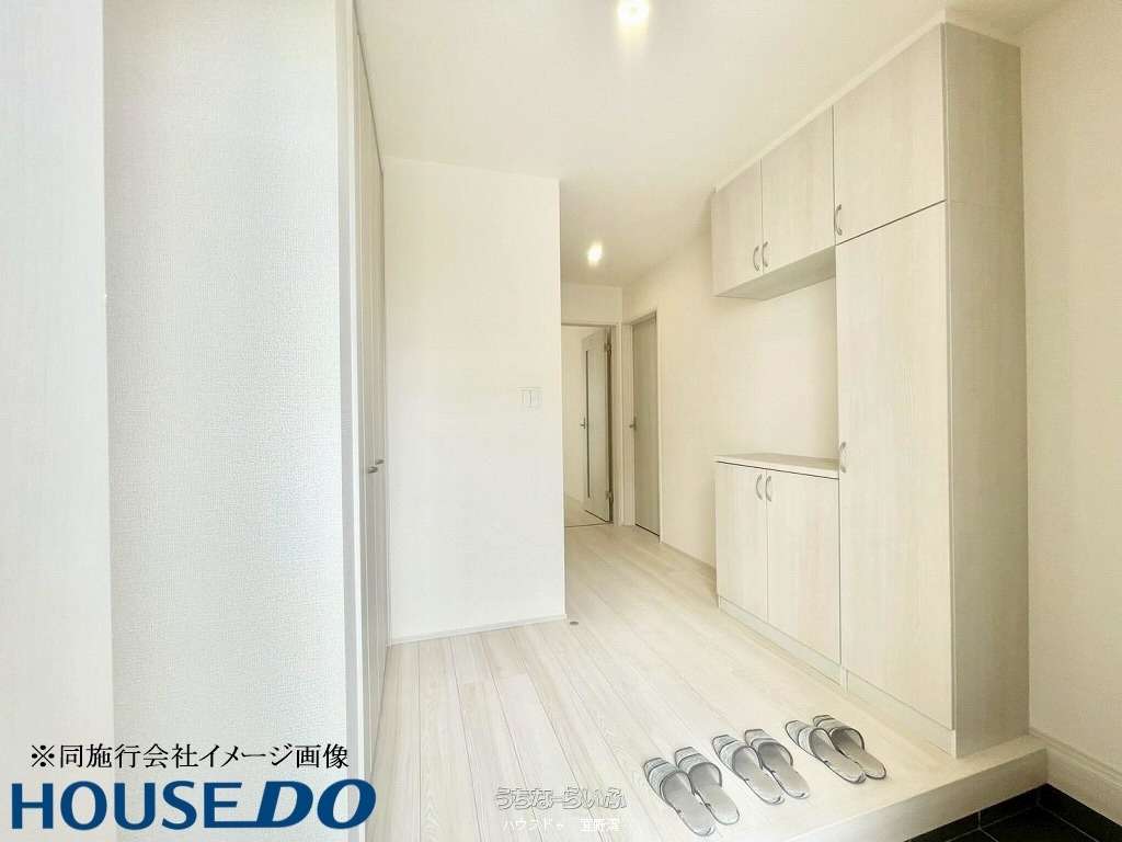 玄関：同施工会社の施工イメージ写真となります。