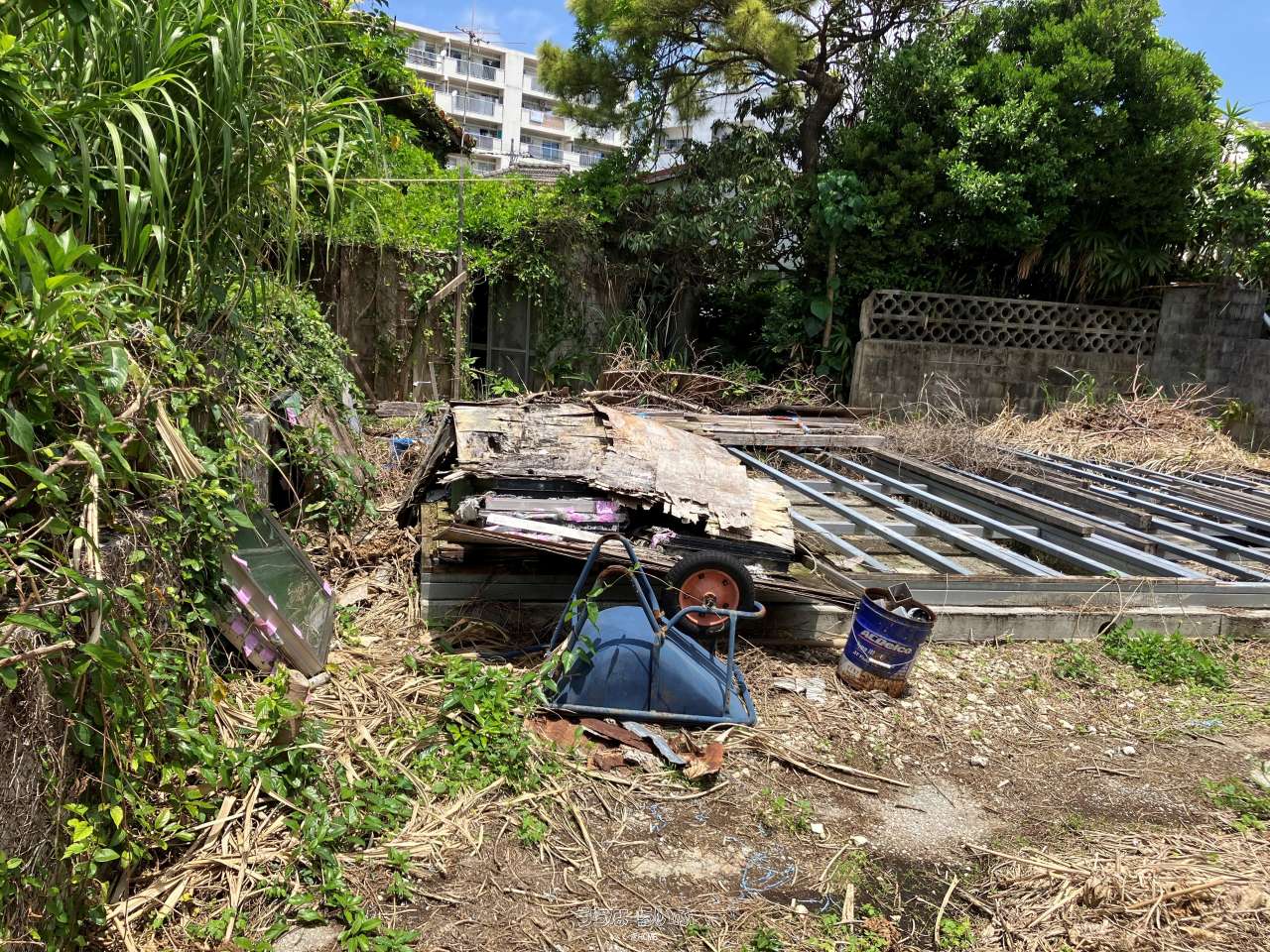 那覇市識名1丁目 / 162.88m² / 49.27坪 / 485万円の売買土地 | 沖縄の