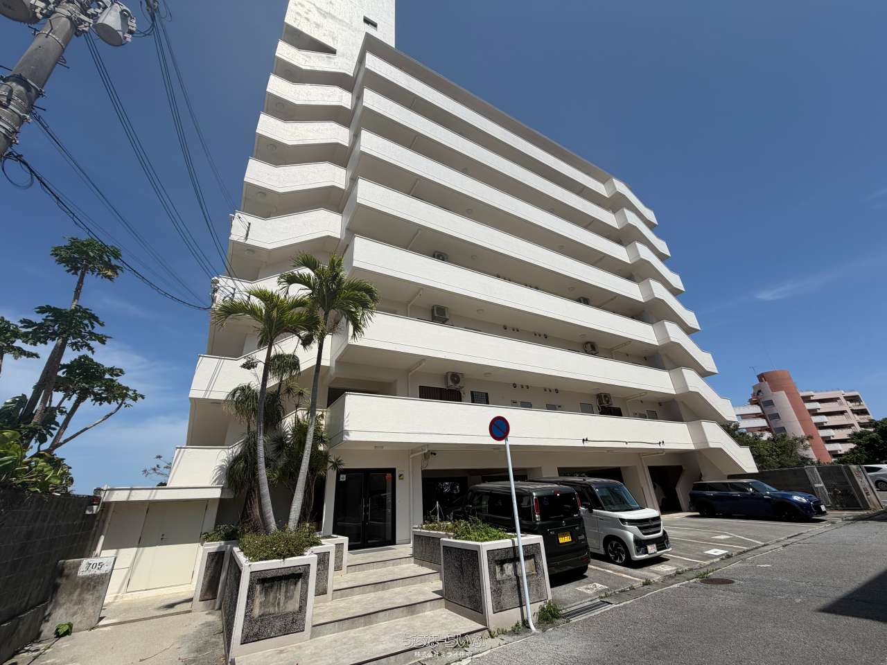 ウィンズなかそねリゾートマンション 902号 / 沖縄市仲宗根町 / 2LDK