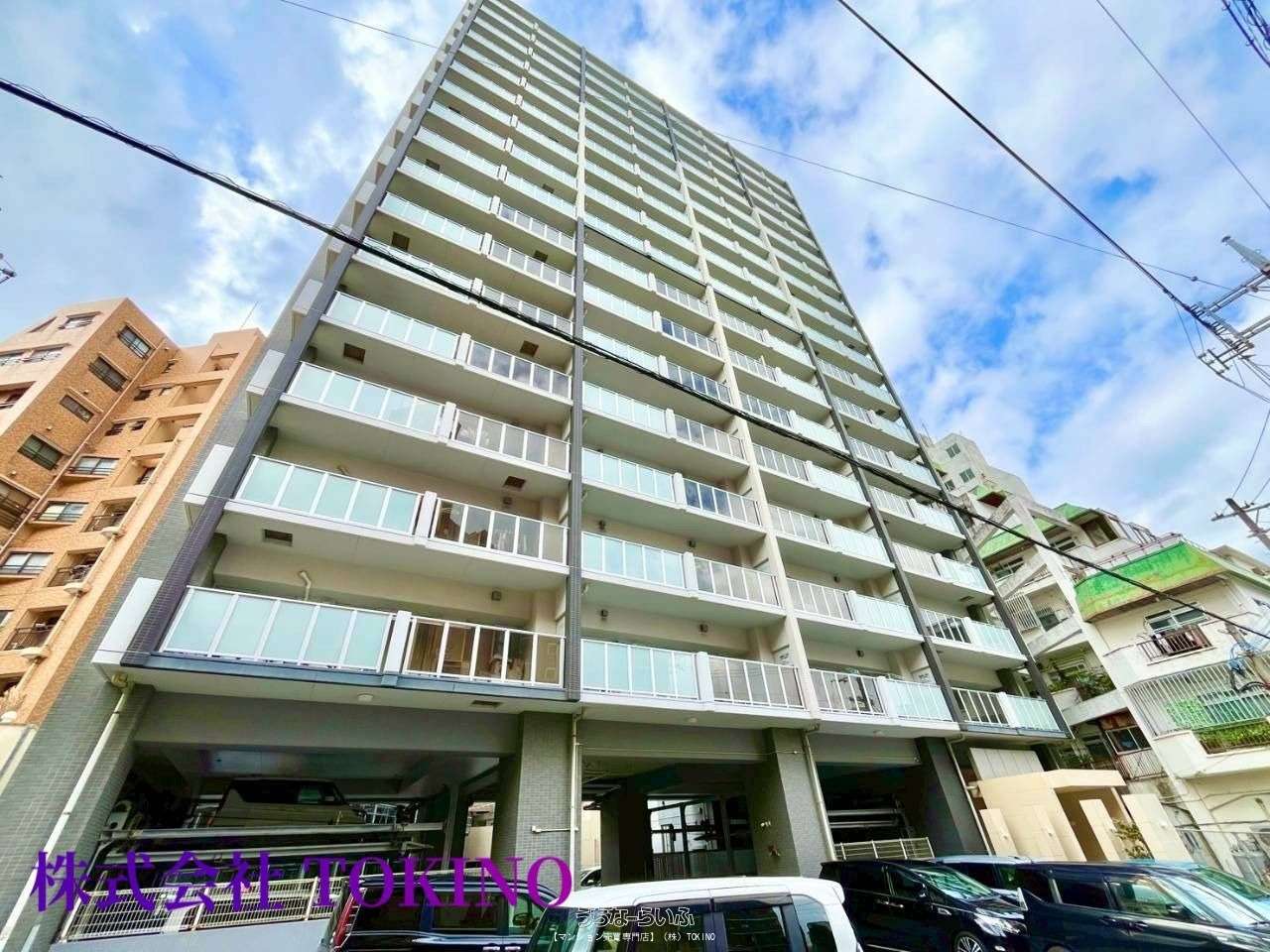 プレサンスロジェ松尾レーヴタワー 17--号 / 那覇市松尾2丁目 / 70m²