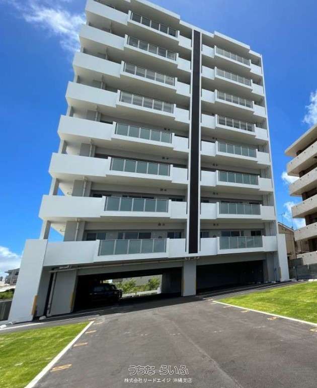 プレミアムコート古謝 701号 / 沖縄市古謝2丁目 / 63.14m² / 19.1坪