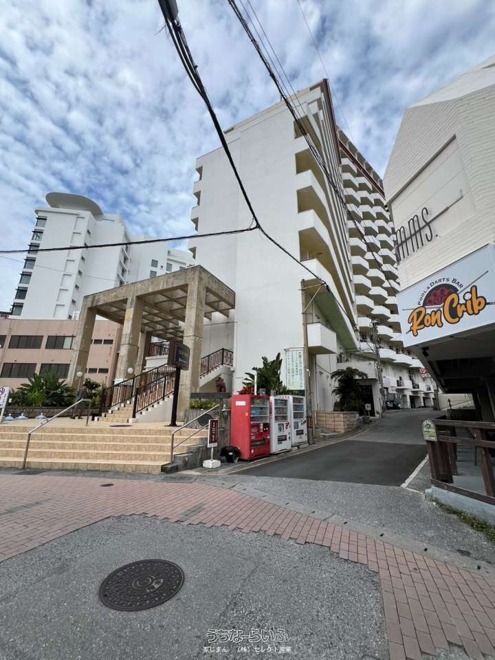 タカラマンションマキシー1 1002号 / 那覇市牧志2丁目 / 2DK / 10階
