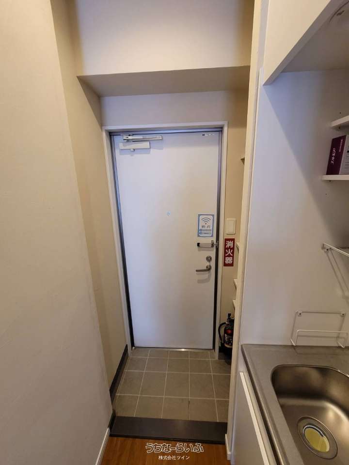 GEORGE HOUSE in Tsuji 402号 / 那覇市辻1丁目 / 1K / 4階 / 4.8万円の