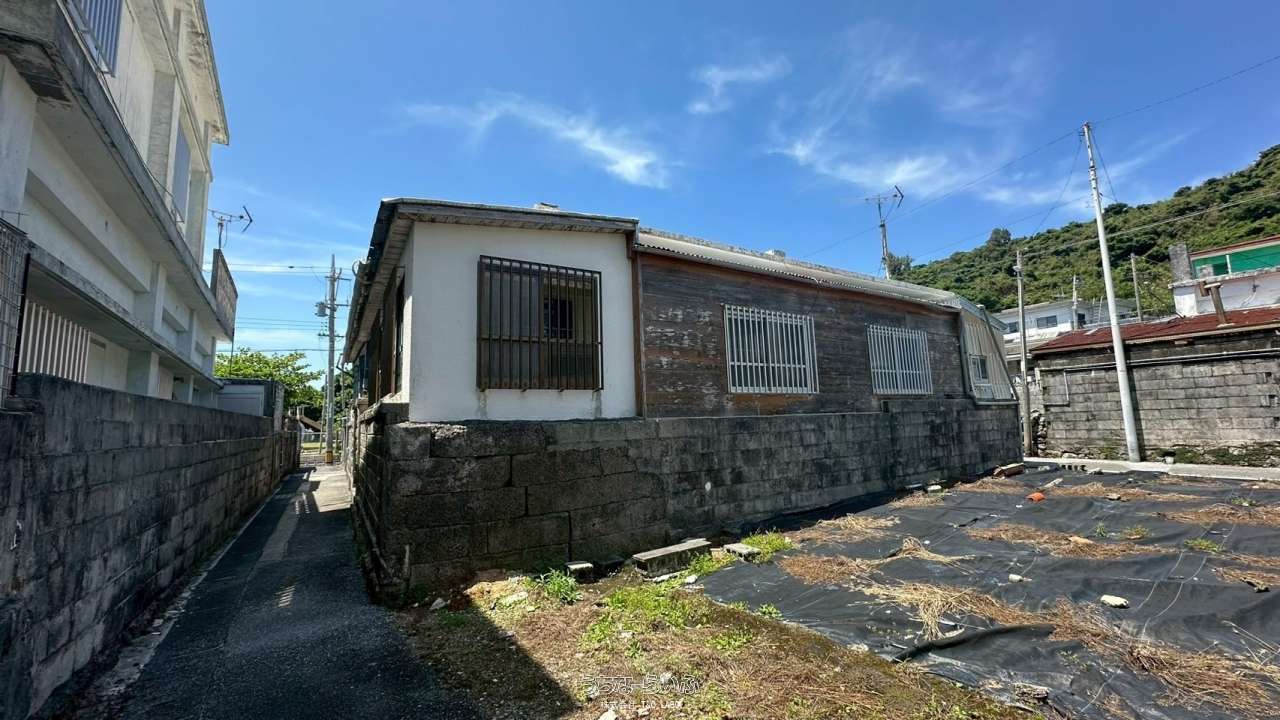 うるま市与那城平安座 / 5DK / 950万円の売買一戸建て | 沖縄の不動産