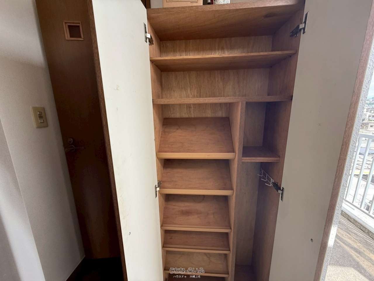 apartment 泡瀬3丁目