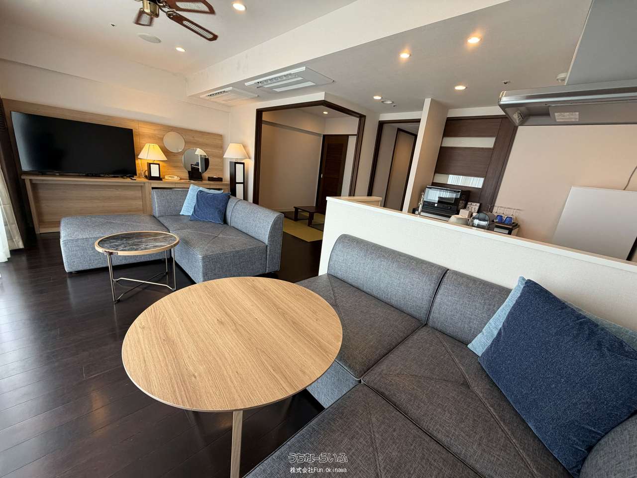 別区画、ホテル使用家具設置部屋