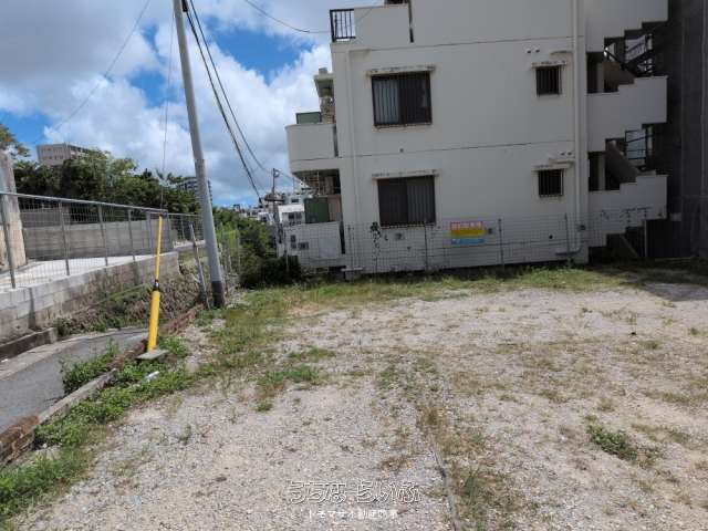 比嘉契約駐車場