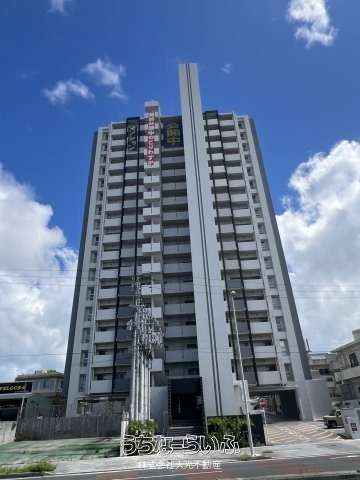 プレサンスロジェ宜野湾我如古ヴォールタワー 2号