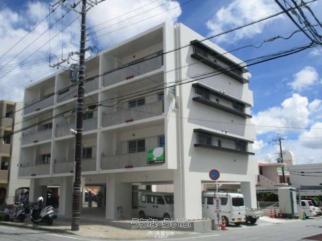 アパートメント内駐車場