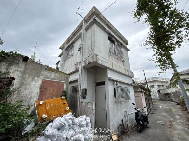 沖縄市上地1丁目(借地戸建)