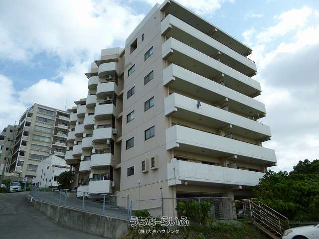 サンヒルズ首里 B1-D号