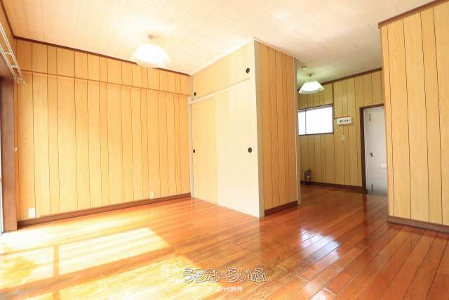 狩俣アパート 303号