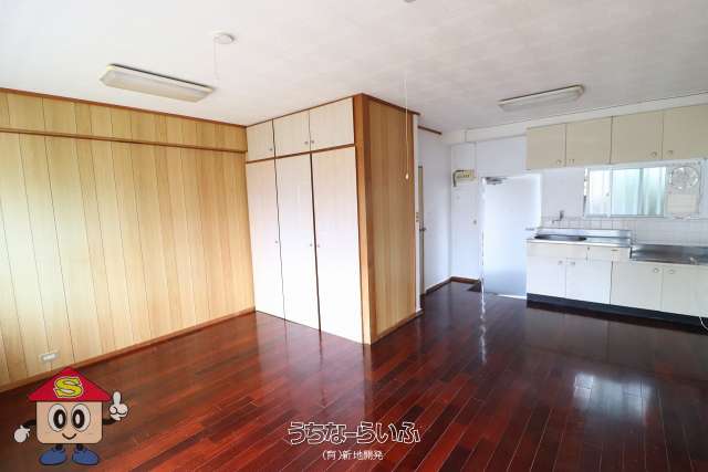 屋嘉比アパート 202号