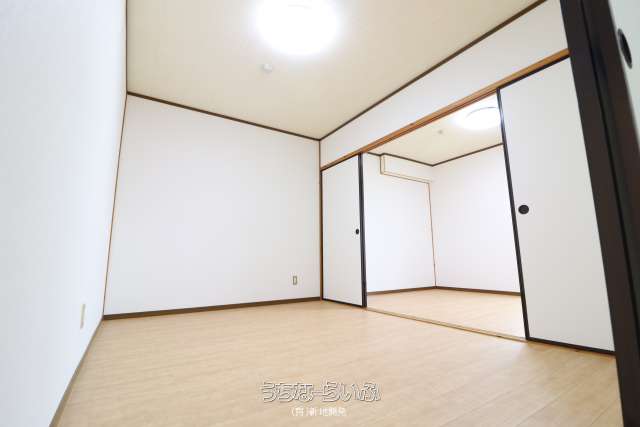 ファミールハルカ 302号