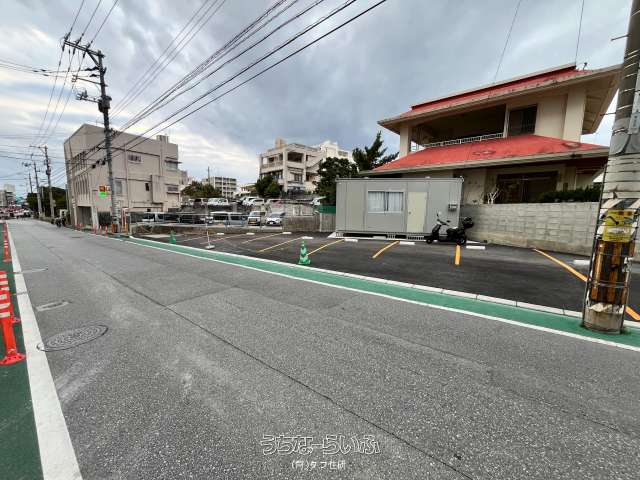 寄宮第３４駐車場