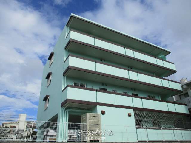 ウラナ 久遠(くおん)【浦添市城間3丁目15番15号】