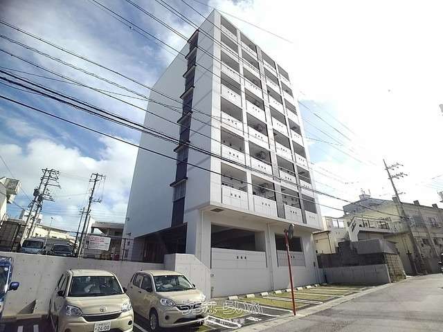 サニーヒル　タマイ 【宜野湾市我如古４丁目１番３号】