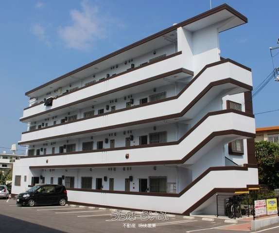 ケイティーエム【与那原町字与那原3596番地】