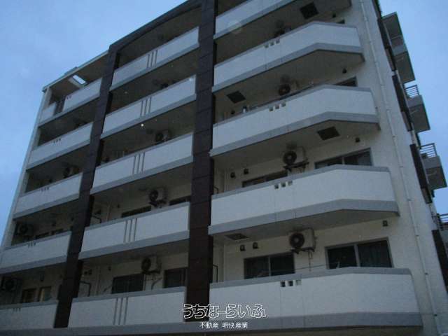 プランドールＭ【浦添市伊祖３丁目２５番６号】
