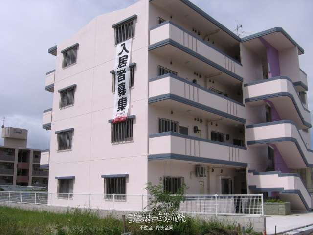 サンライズコート【南風原町字津嘉山４４１番地】