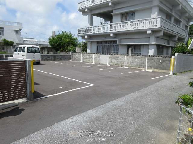 比嘉契約駐車場