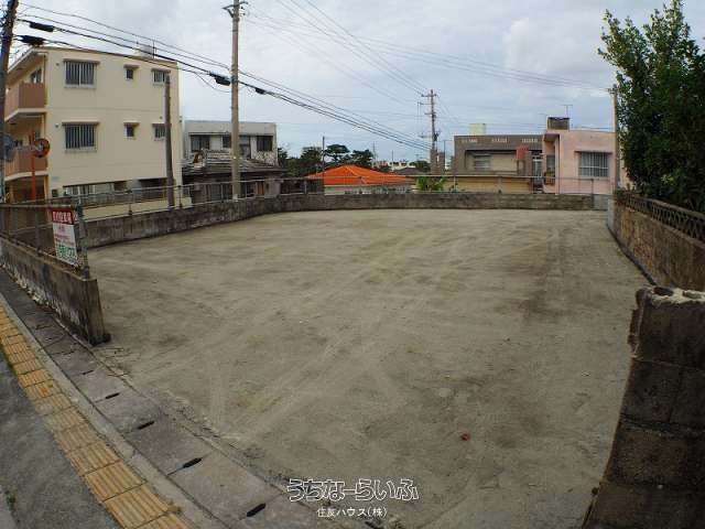 島袋契約駐車場