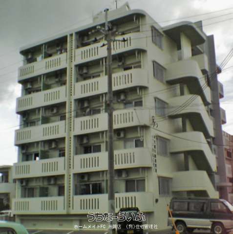 メゾンかねぐすく第1　 403号