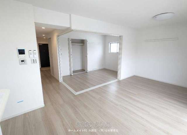 TREVO Paphioトレボパフィオ 302号