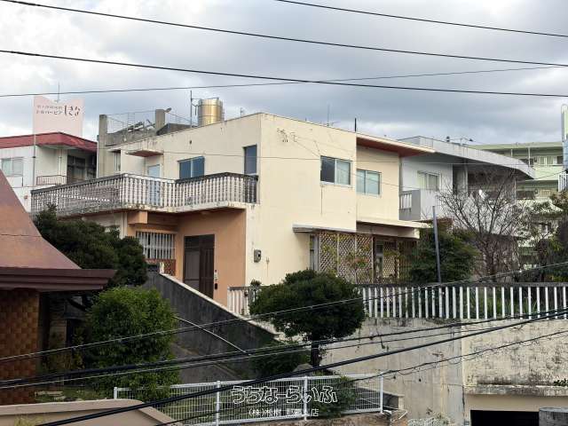 識名戸建て