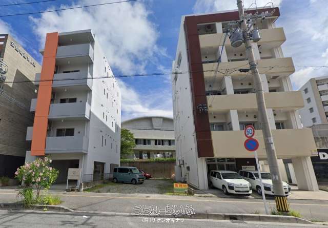 那覇市真嘉比土地（ひまわりパーキング）