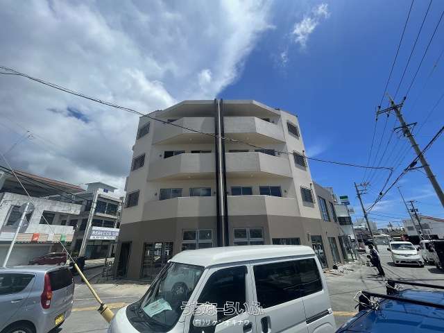 ココパレス糸満 203 号