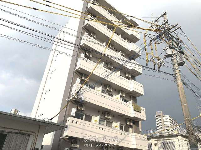 プルミエール牧港 401号