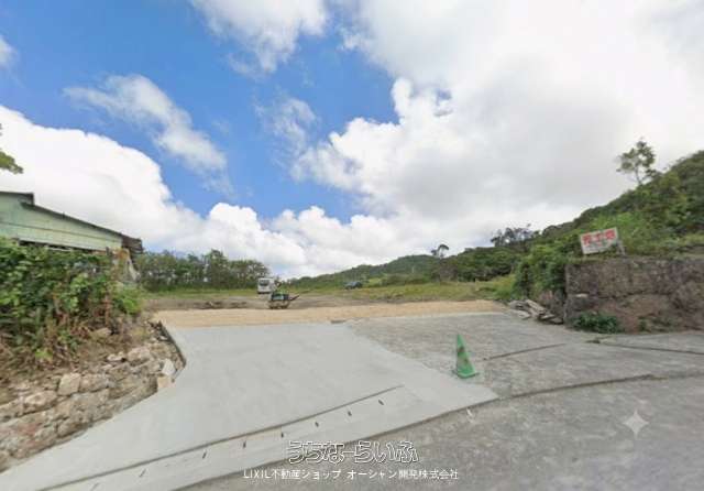 西原町桃原土地事務所兼倉庫付