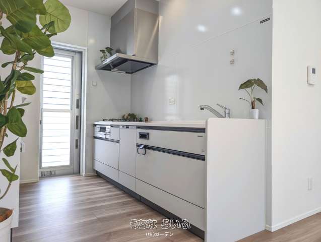 与那原町板良敷新築分譲住宅2号棟