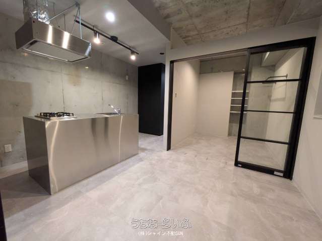 アルヴィータ銘苅 501号