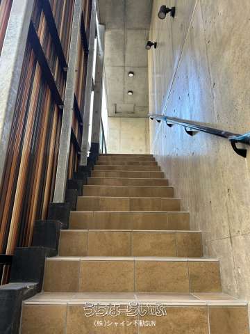 ウィル久茂地 2F号