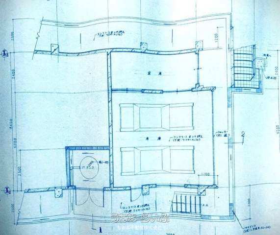 data-sub-html="captionMadori"