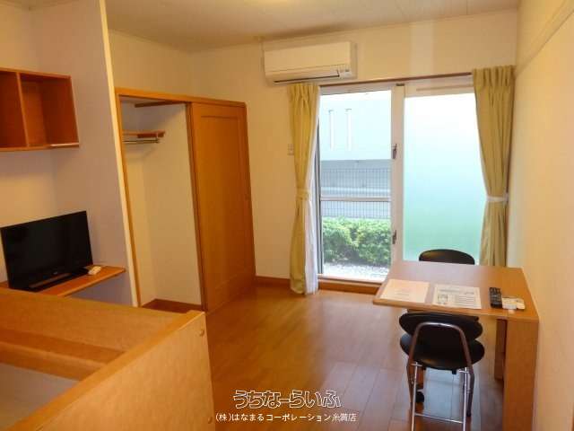 レオパレスコーラルアイル 102号