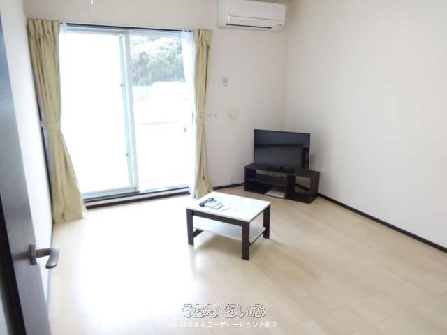 クレイノヴァンヴェール宇栄原 201号