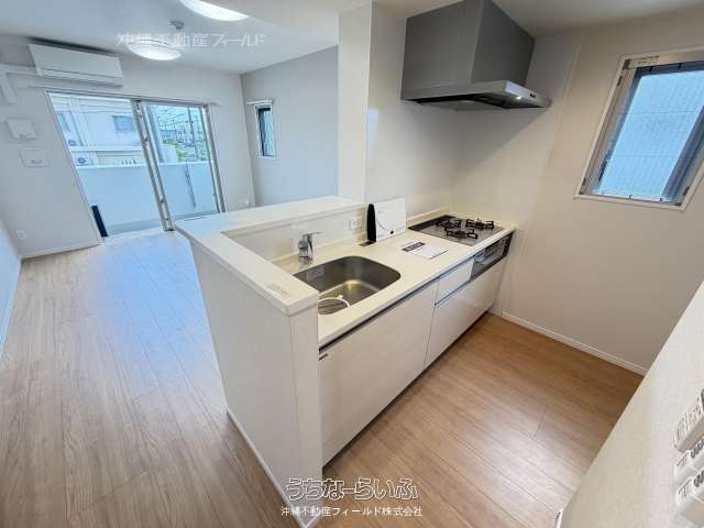 D-ROOM読谷ヒルズ 206号