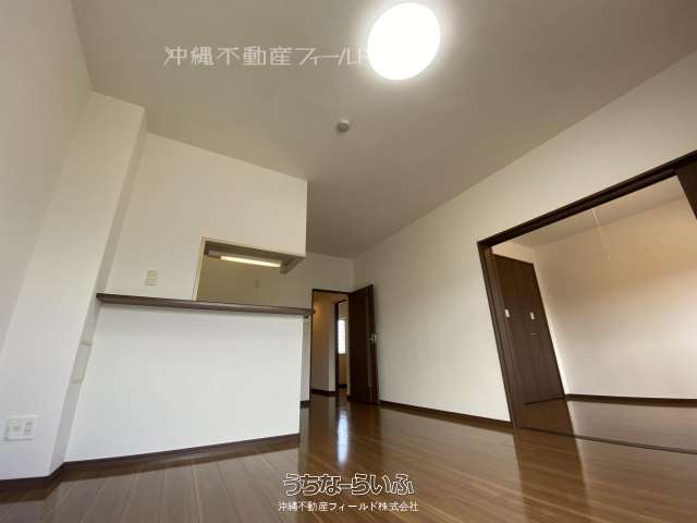 シャルマン瀬底 302号