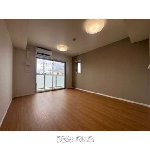 D-ROOM読谷ヒルズ 206号