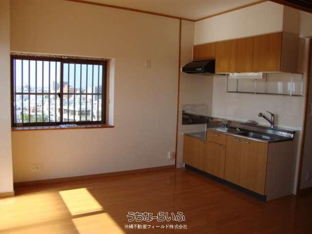 ヴィクトリーヒルズ 102号